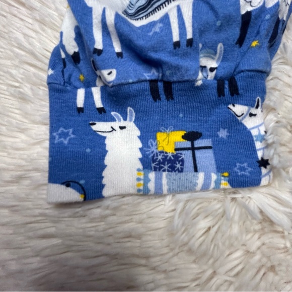Adult Hanukkah pajama set, cotton knit top & pants with llama print -size M-NWOT - Picture 16 of 16